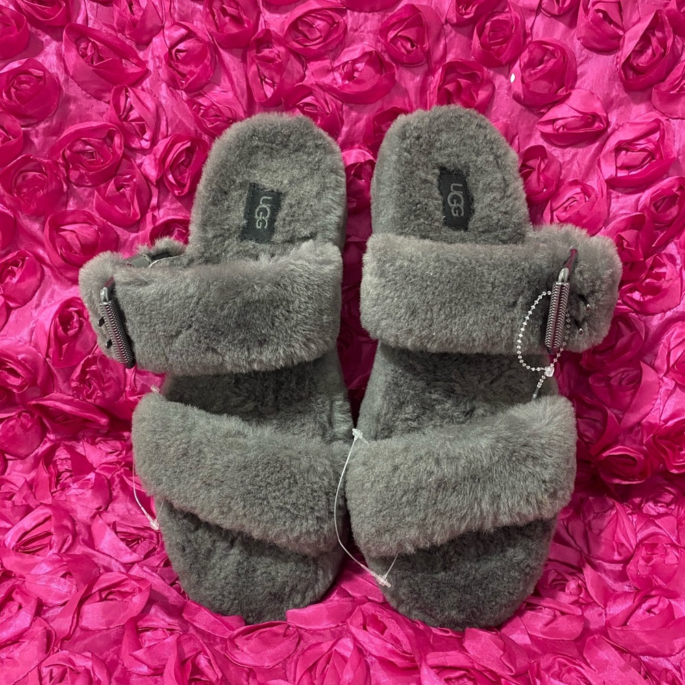 Ugg slippers sandals